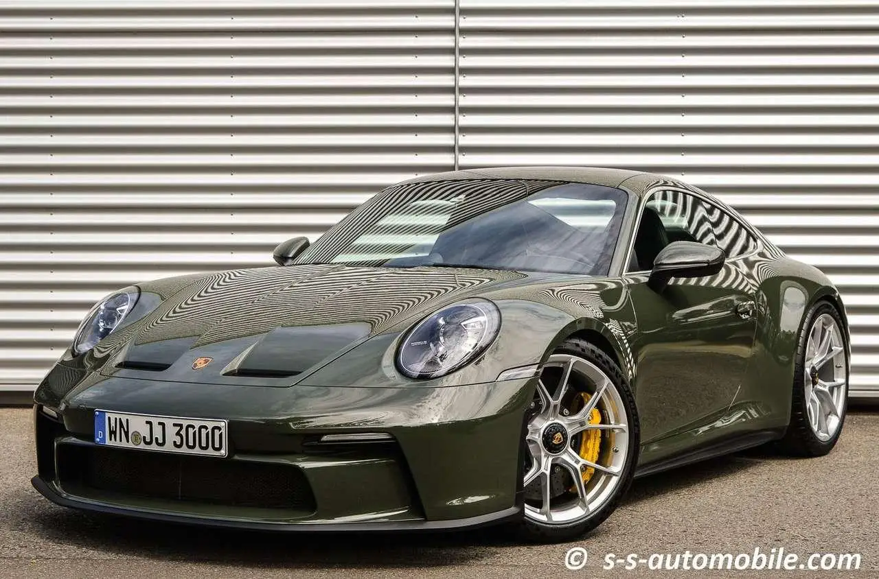 Photo 1 : Porsche 992 2022 Petrol