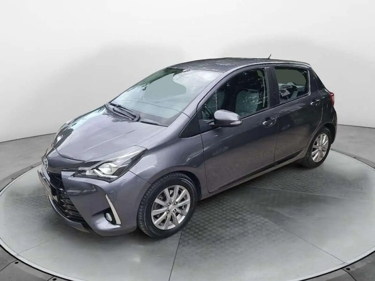 Photo 1 : Toyota Yaris 2017 Hybrid