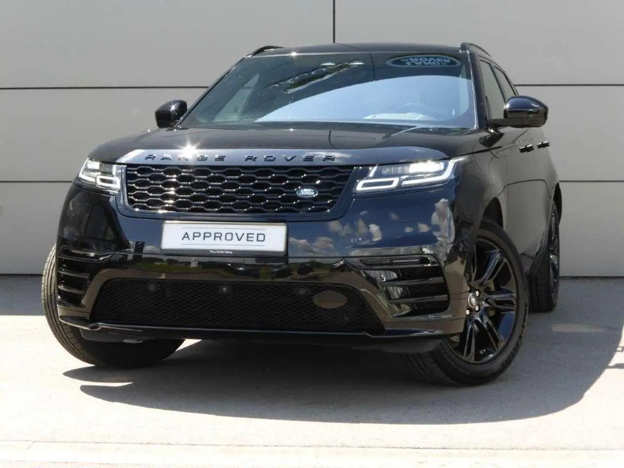 Photo 1 : Land Rover Range Rover Velar 2021 Hybrid