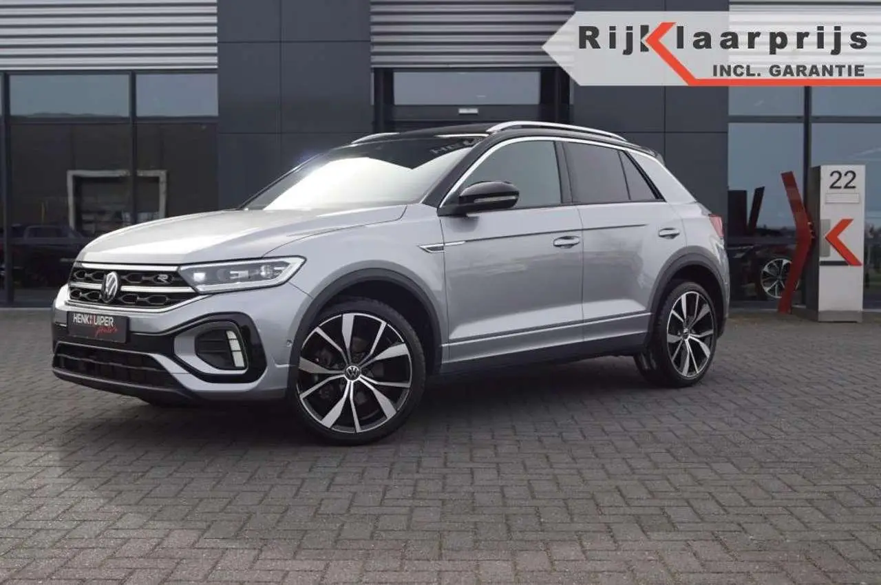 Photo 1 : Volkswagen T-roc 2023 Essence