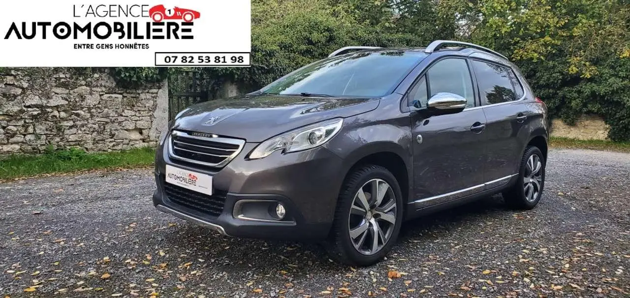 Photo 1 : Peugeot 2008 2016 Petrol