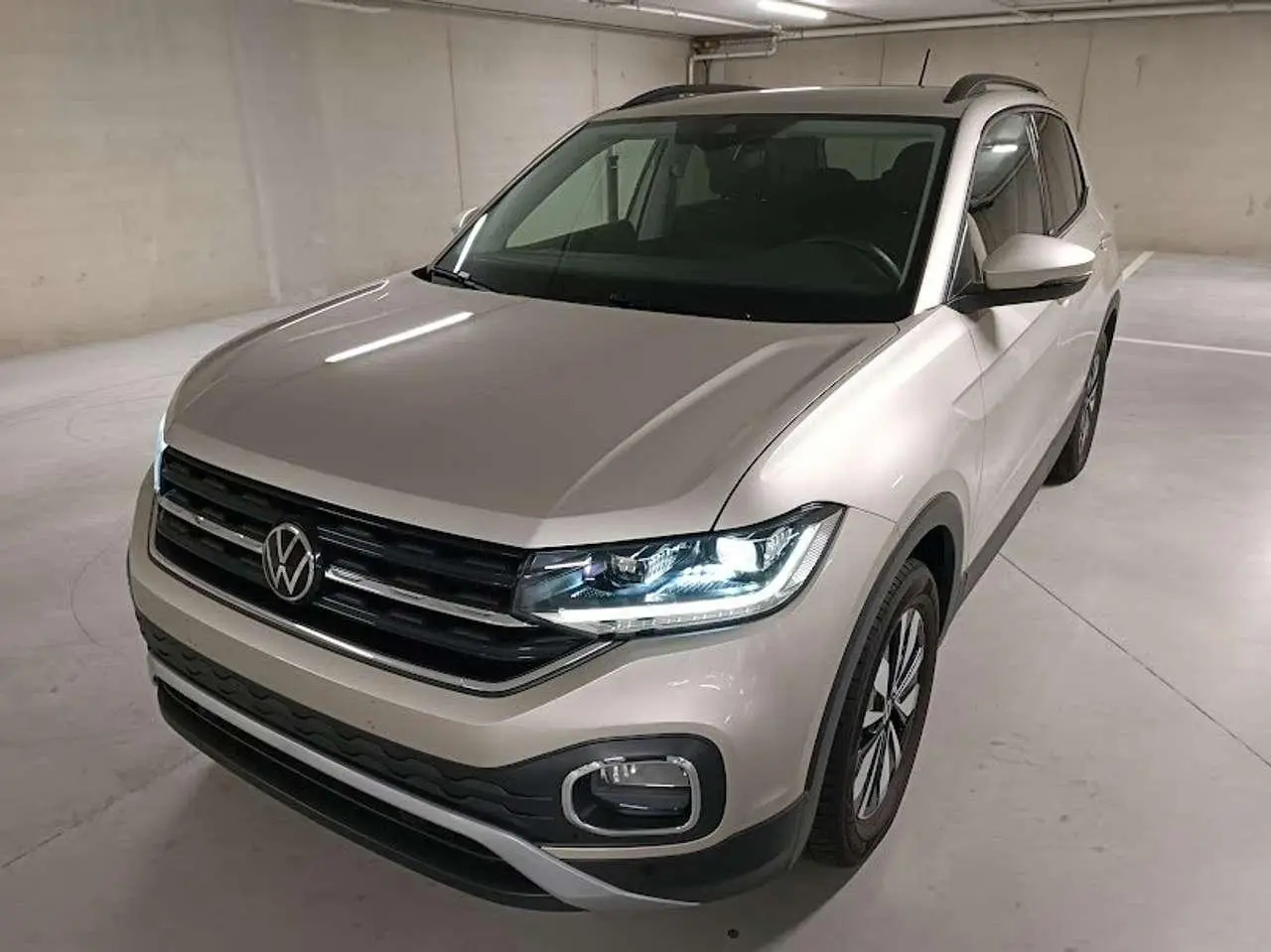 Photo 1 : Volkswagen T-cross 2023 Petrol