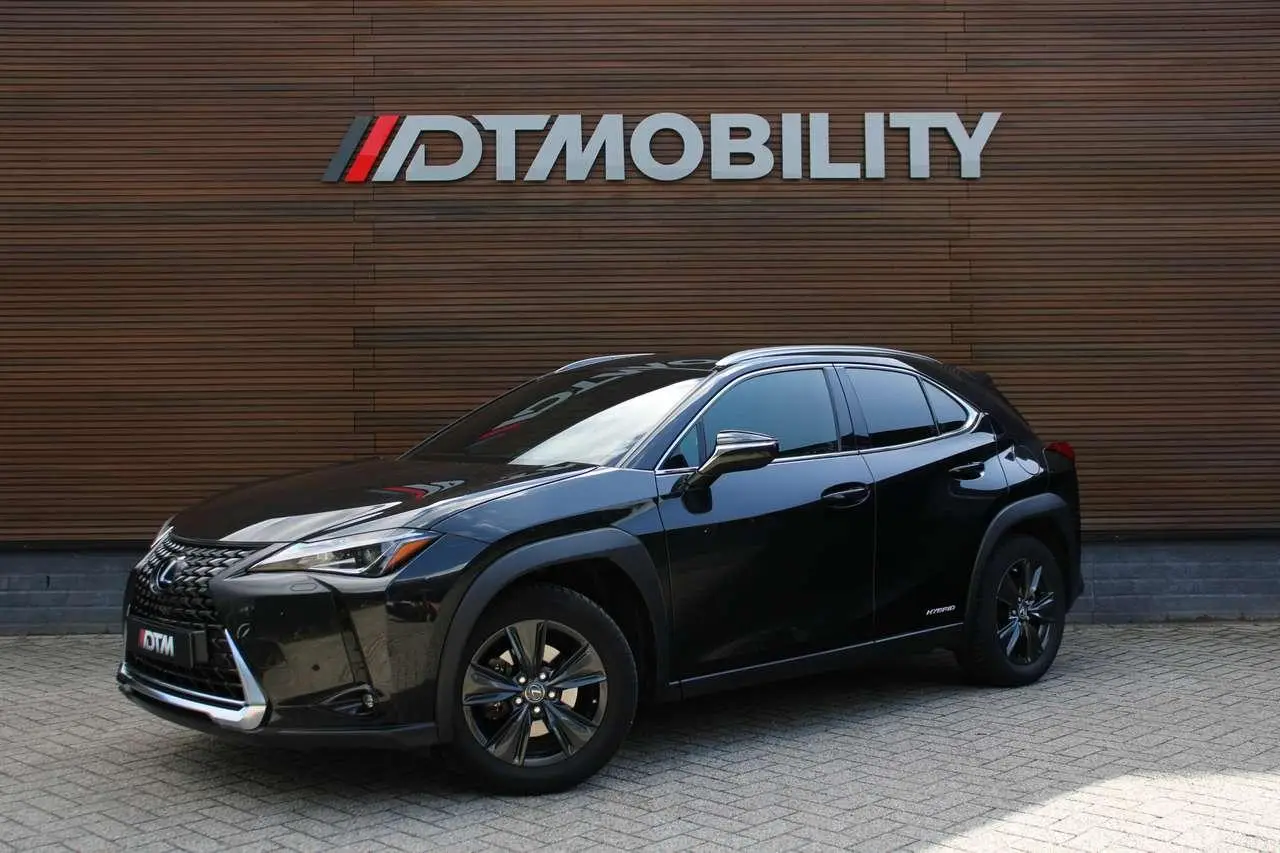 Photo 1 : Lexus Ux 2020 Hybride