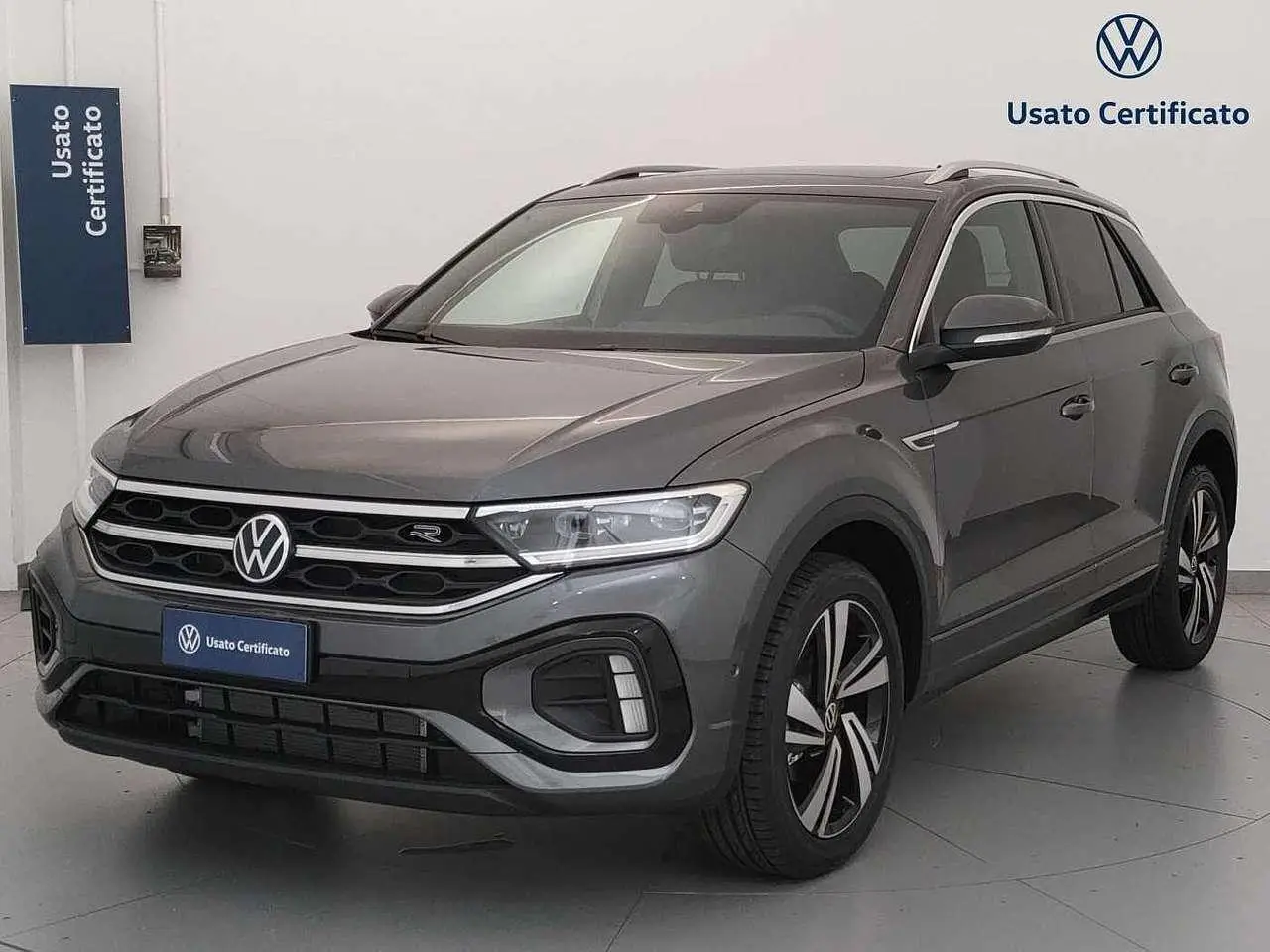 Photo 1 : Volkswagen T-roc 2024 Petrol