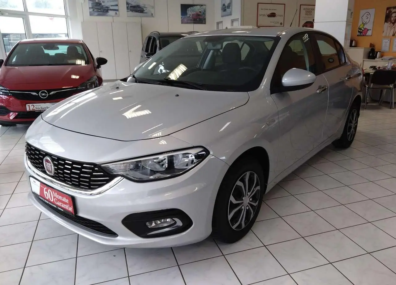 Photo 1 : Fiat Tipo 2017 Essence