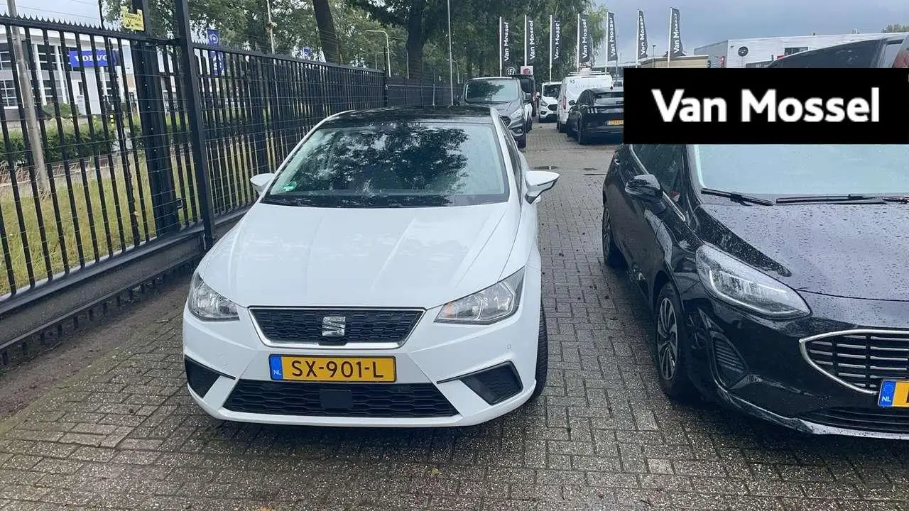 Photo 1 : Seat Ibiza 2018 Essence