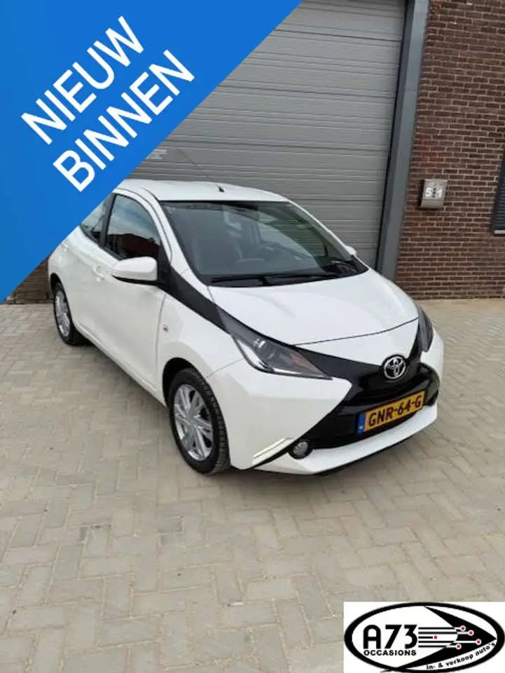 Photo 1 : Toyota Aygo 2017 Petrol