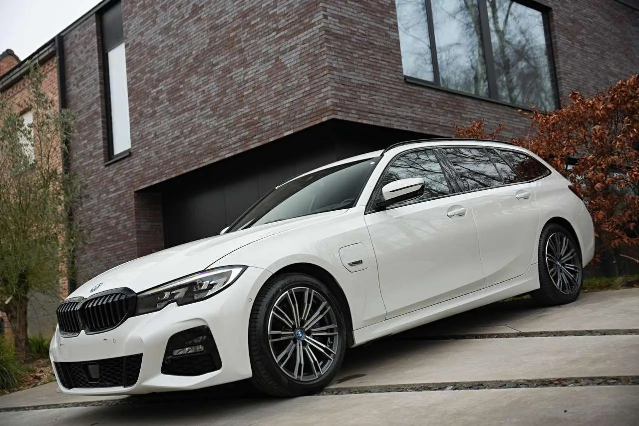 Photo 1 : Bmw Serie 3 2021 Hybrid