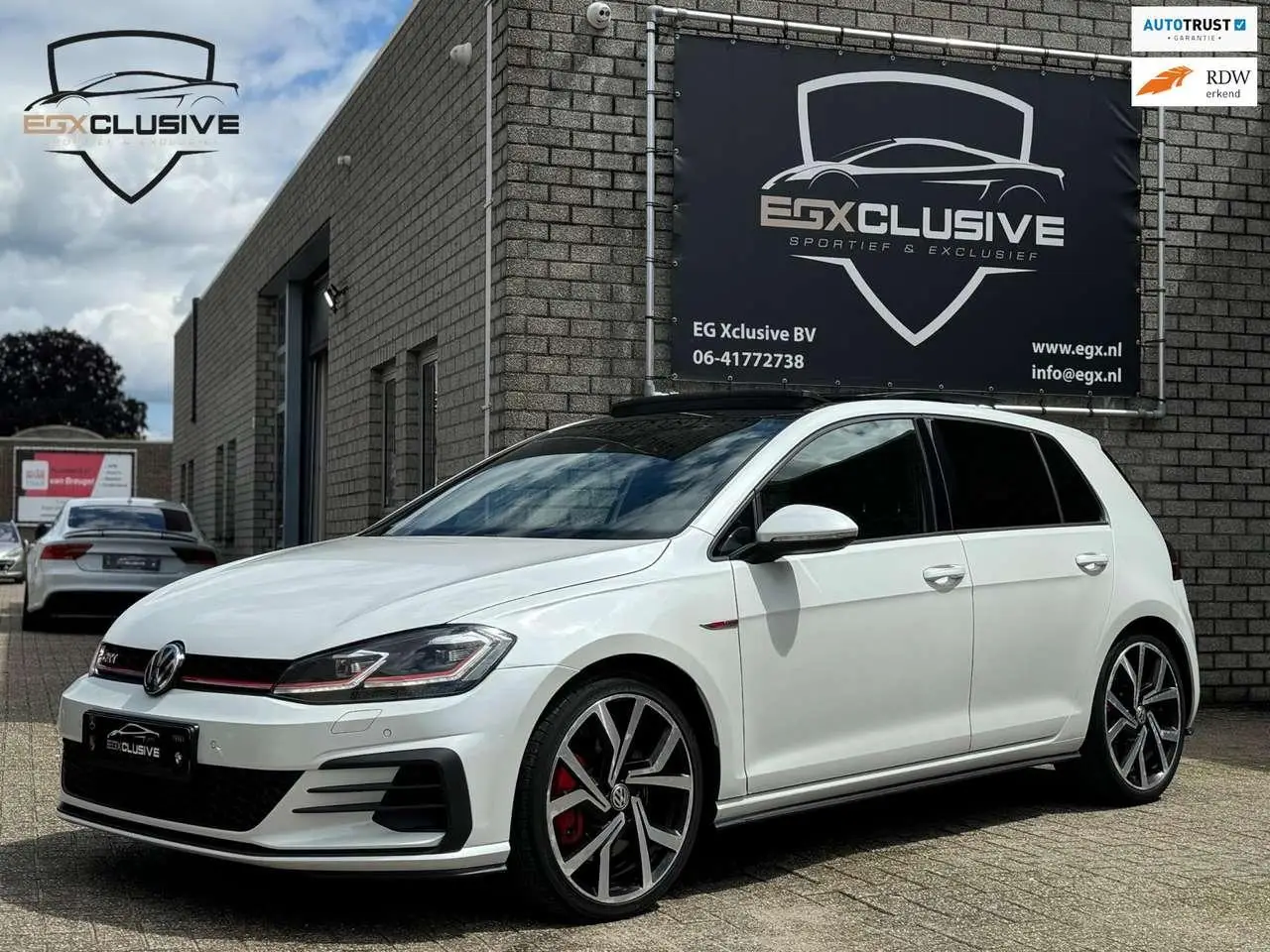 Photo 1 : Volkswagen Golf 2017 Petrol