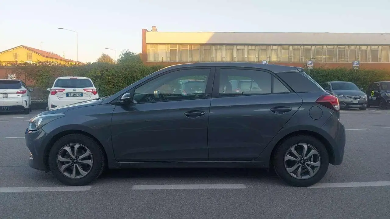 Photo 1 : Hyundai I20 2018 LPG