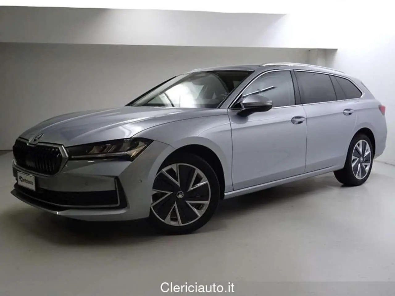 Photo 1 : Skoda Superb 2024 Diesel