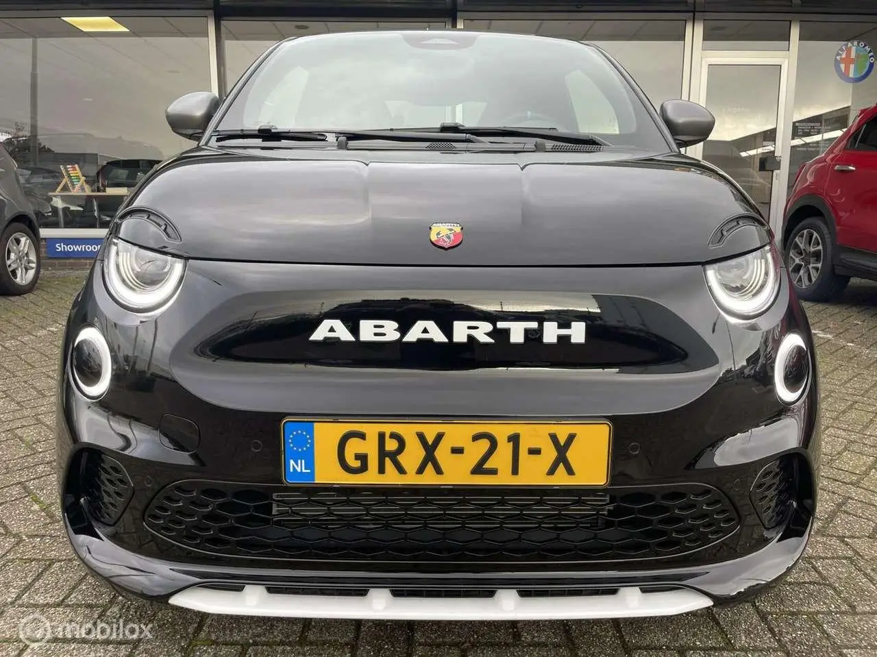 Photo 1 : Abarth 500 2023 Electric