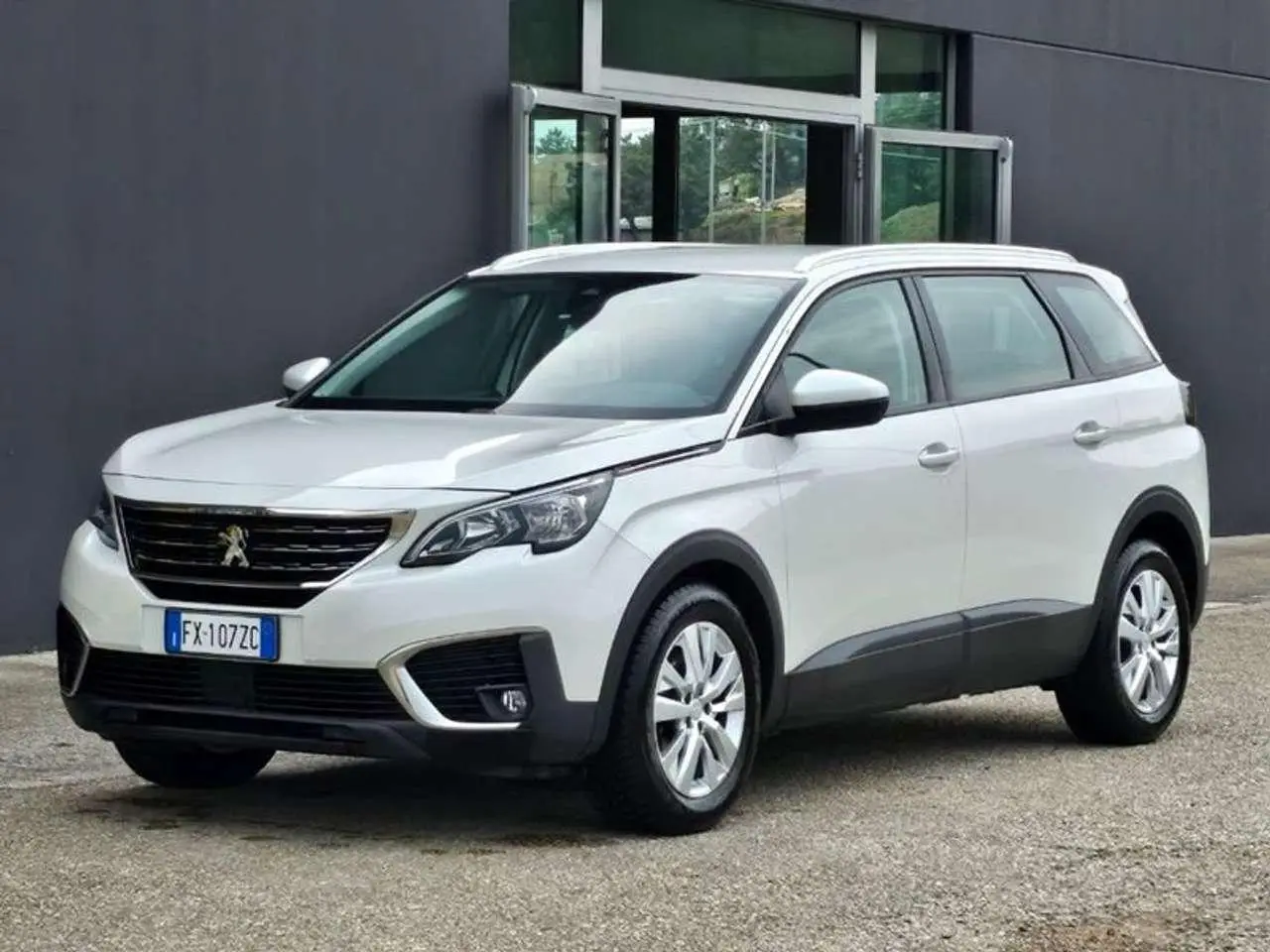 Photo 1 : Peugeot 5008 2019 Diesel