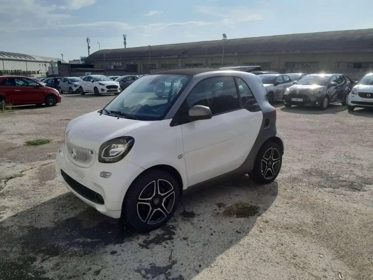 Photo 1 : Smart Fortwo 2016 Petrol