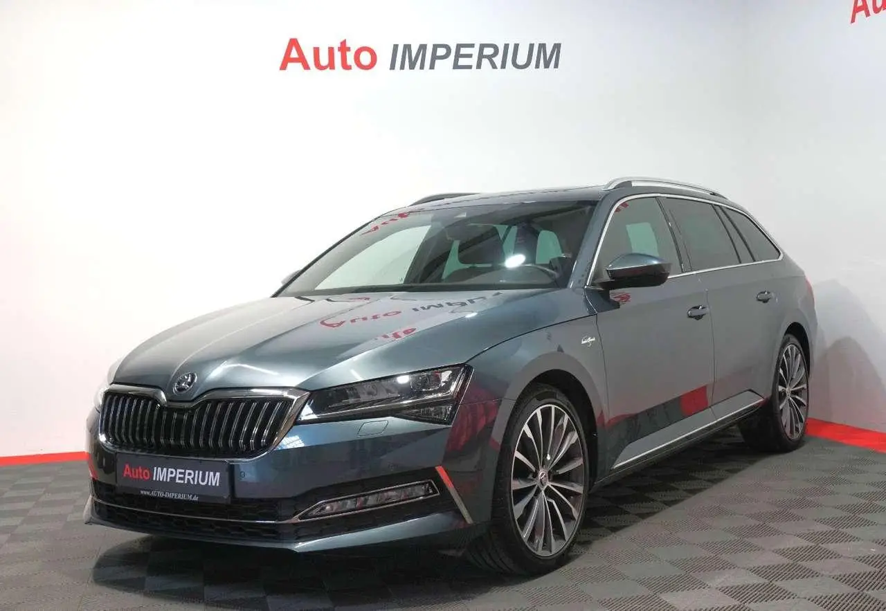 Photo 1 : Skoda Superb 2019 Essence