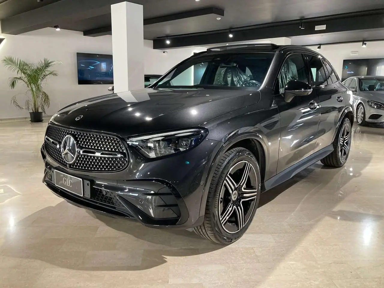 Photo 1 : Mercedes-benz Classe Glc 2023 Hybride