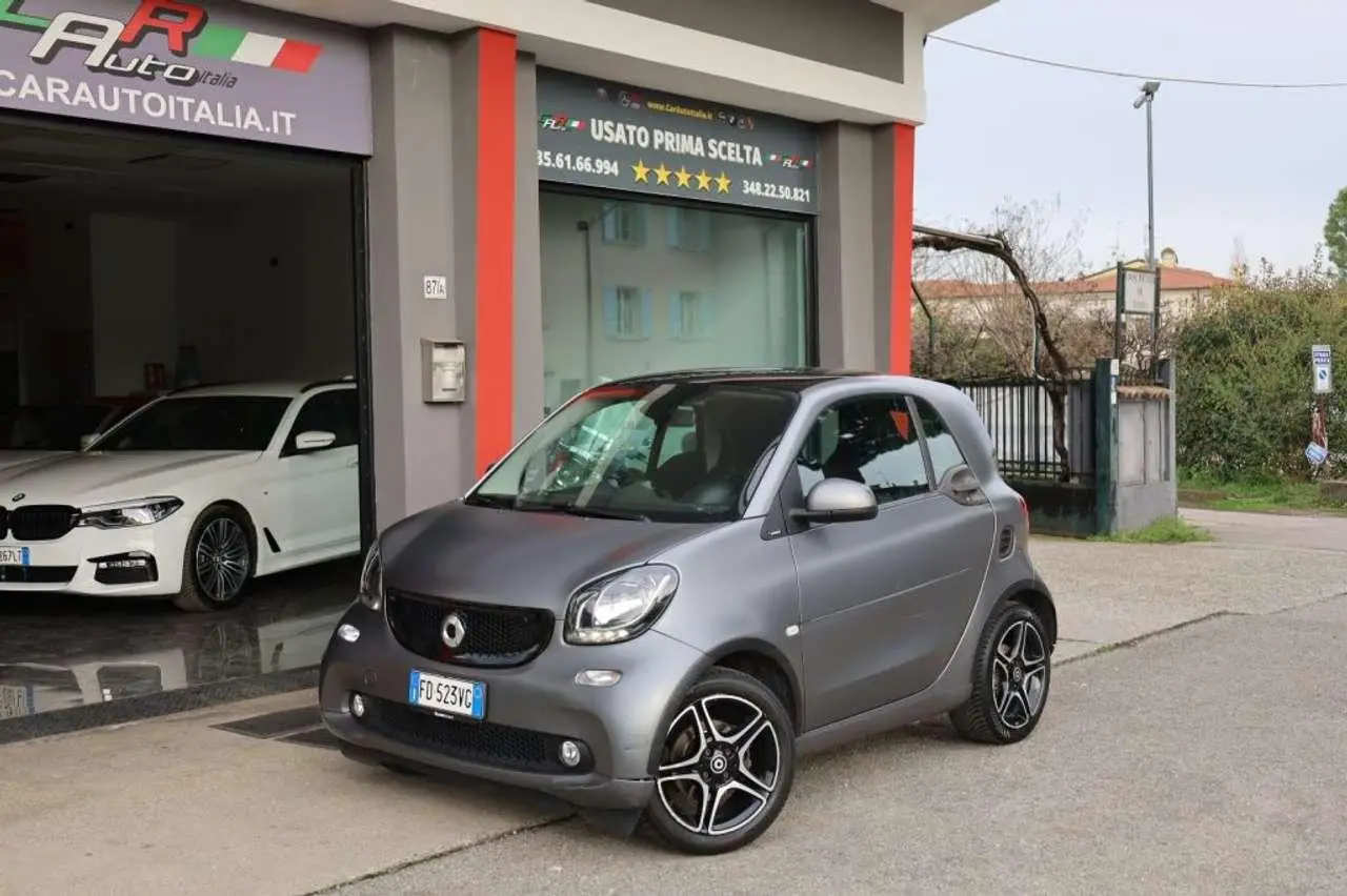 Photo 1 : Smart Fortwo 2016 Petrol