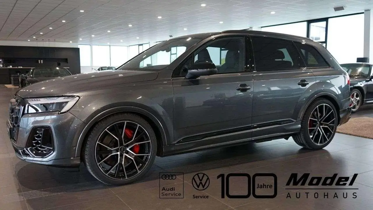 Photo 1 : Audi Sq7 2024 Petrol