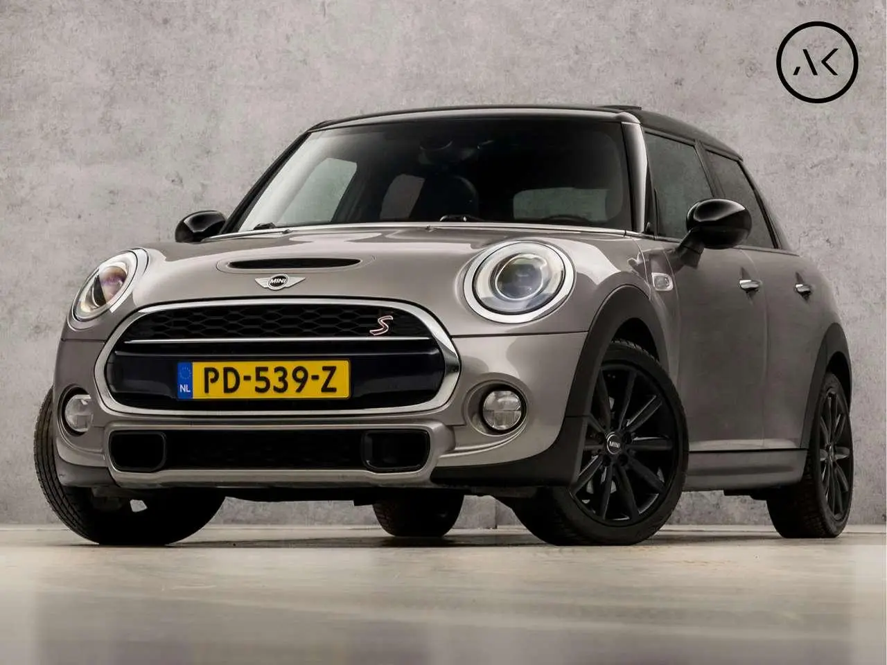 Photo 1 : Mini Cooper 2017 Petrol