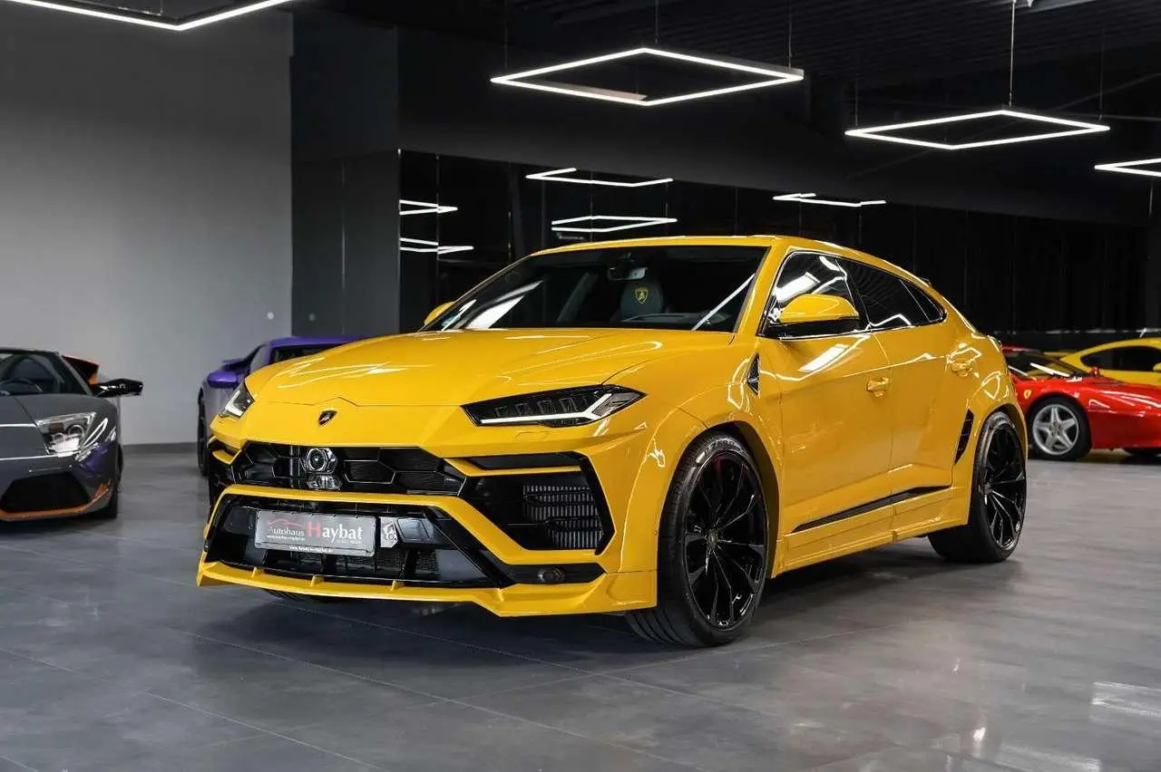 Photo 1 : Lamborghini Urus 2020 Petrol