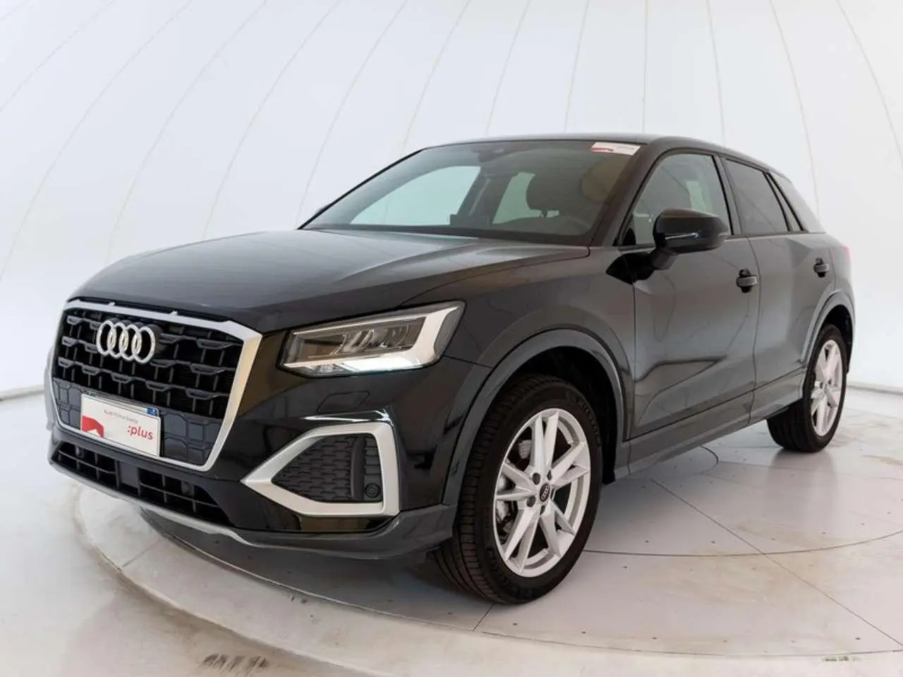 Photo 1 : Audi Q2 2023 Petrol