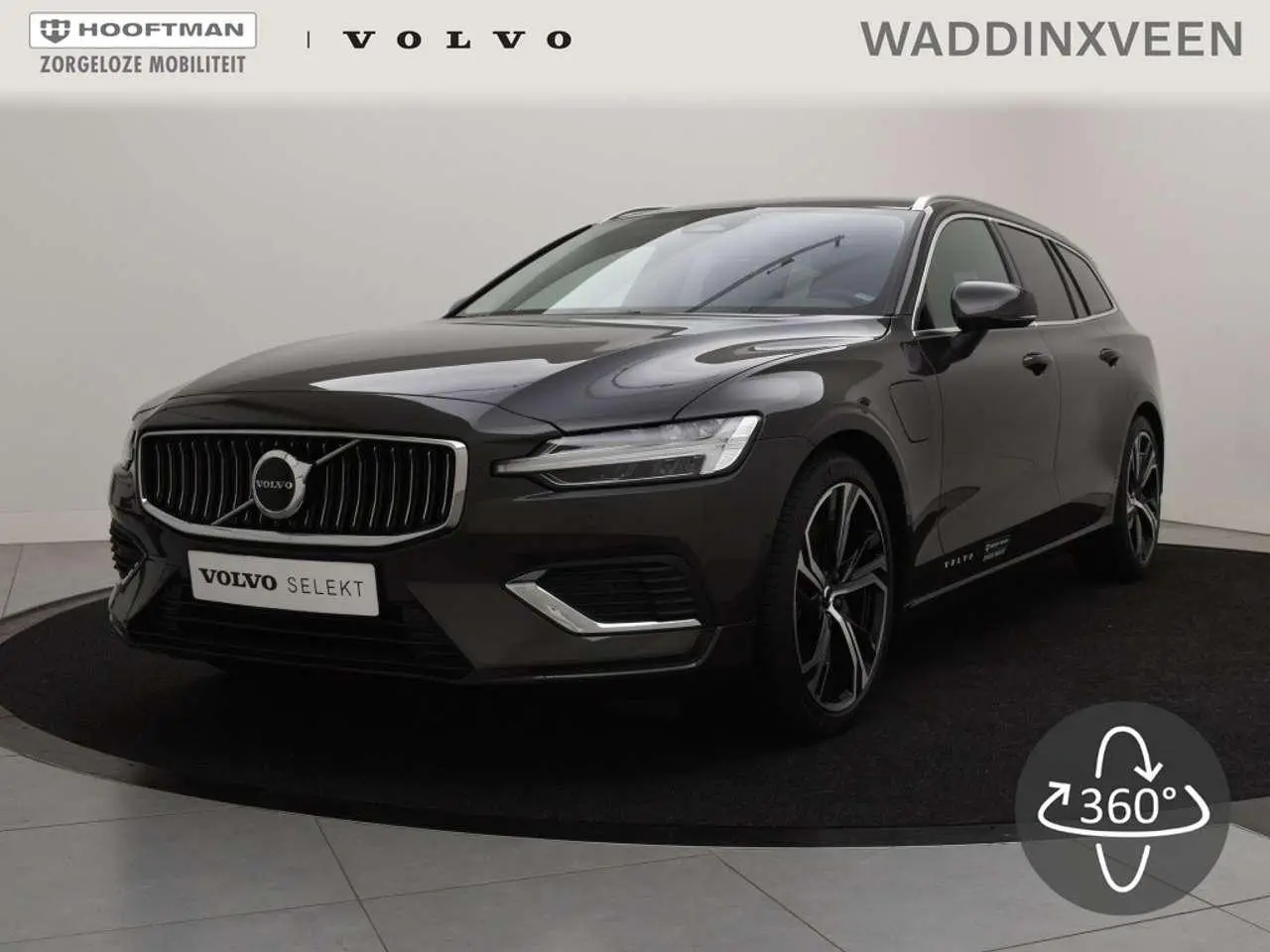 Photo 1 : Volvo V60 2024 Hybride