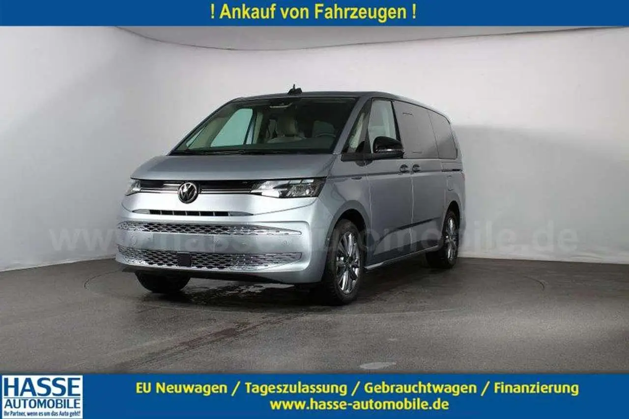 Photo 1 : Volkswagen T7 2024 Diesel