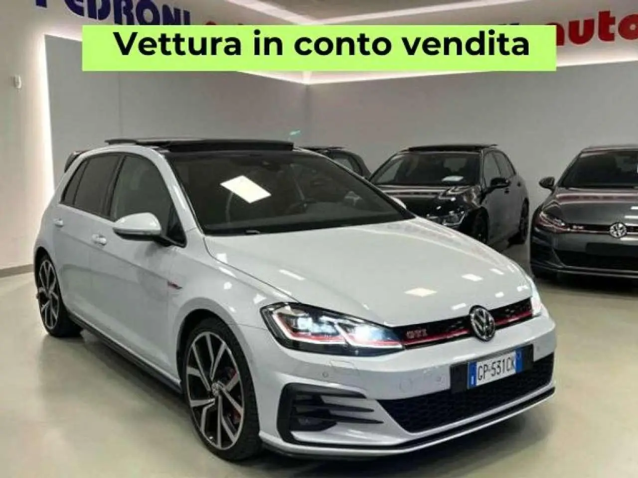 Photo 1 : Volkswagen Golf 2019 Petrol