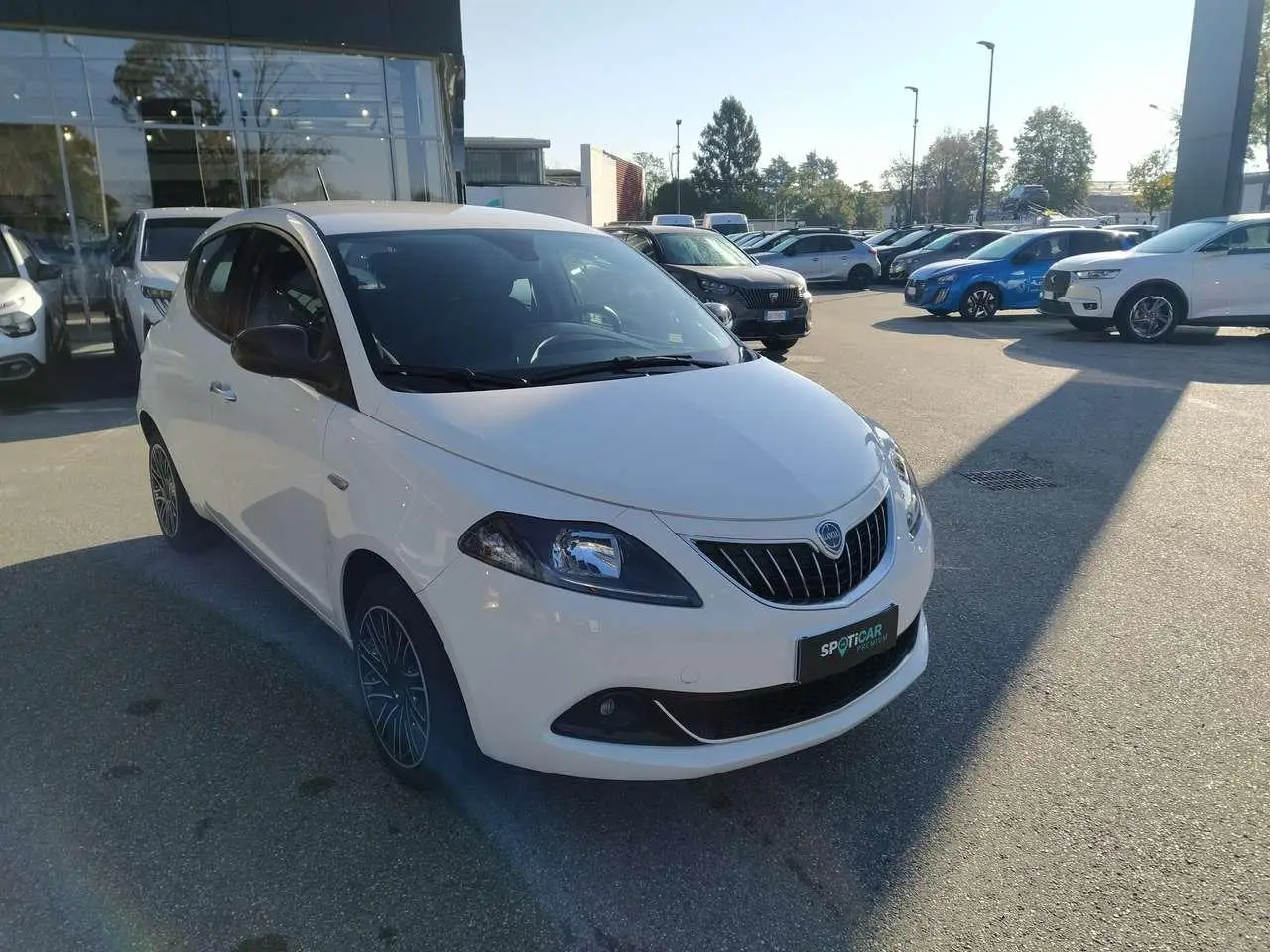 Photo 1 : Lancia Ypsilon 2023 Hybrid