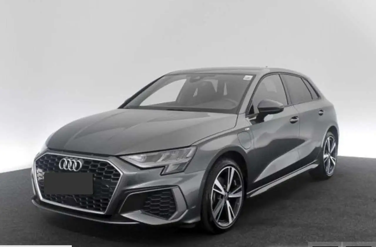 Photo 1 : Audi A3 2022 Hybride