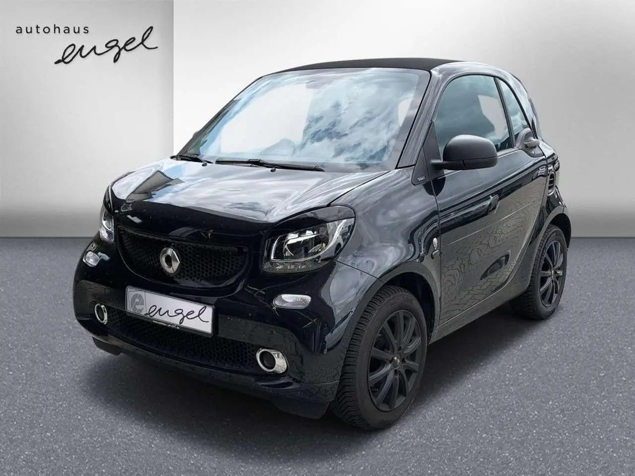 Photo 1 : Smart Fortwo 2017 Petrol