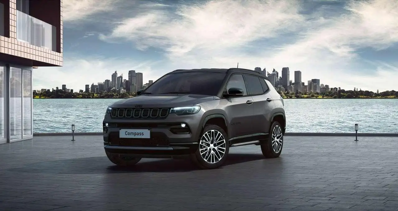 Photo 1 : Jeep Compass 2024 Petrol