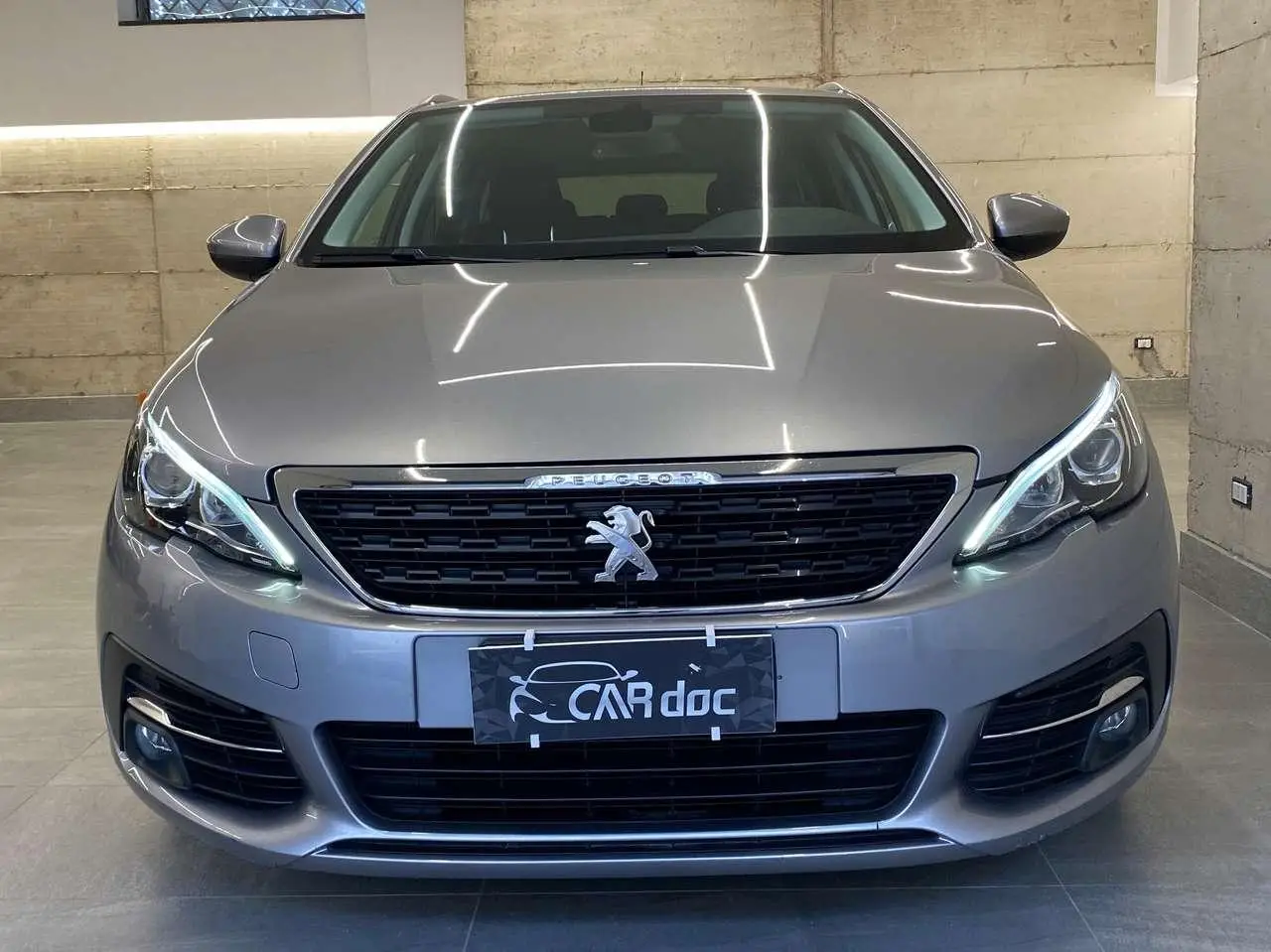 Photo 1 : Peugeot 308 2020 Diesel