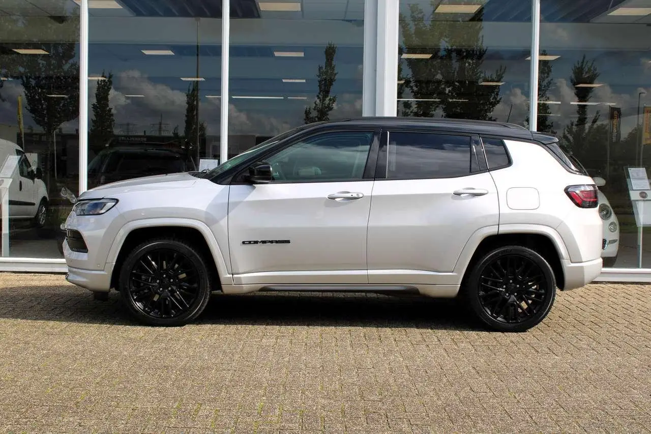 Photo 1 : Jeep Compass 2023 Hybrid