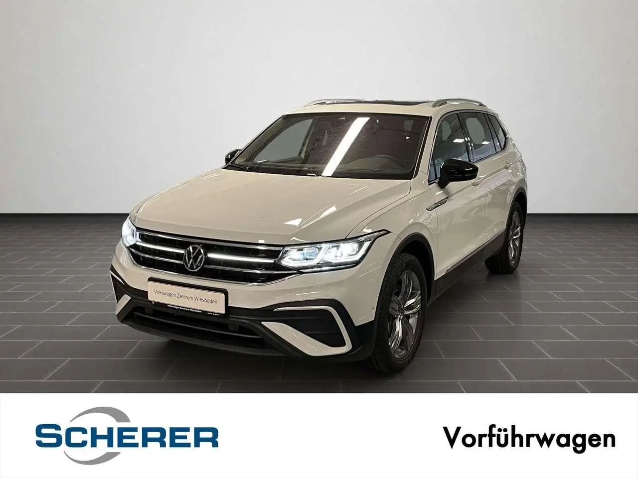 Photo 1 : Volkswagen Tiguan 2024 Petrol