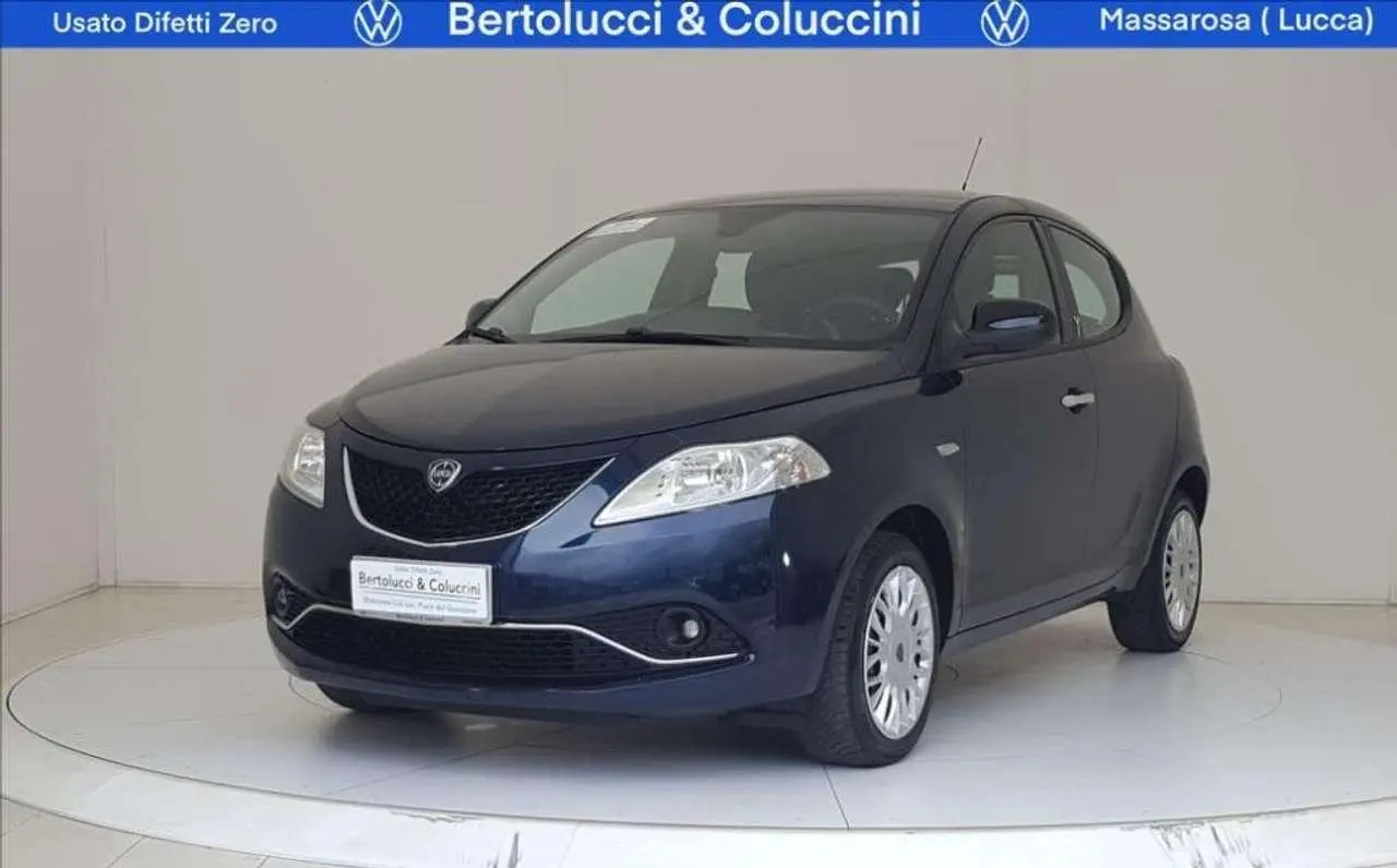 Photo 1 : Lancia Ypsilon 2017 Essence