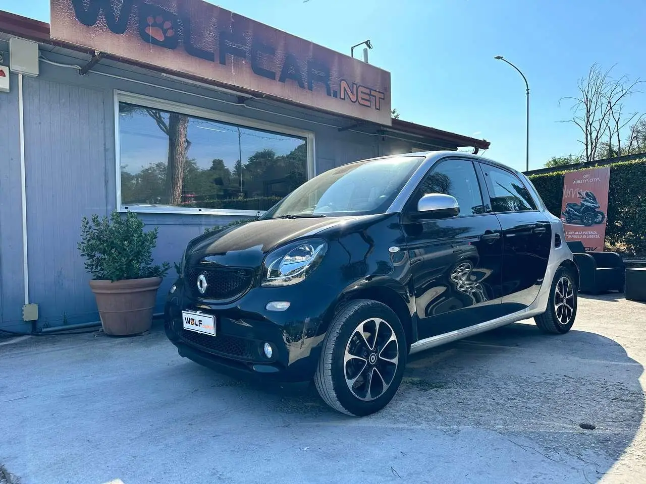 Photo 1 : Smart Forfour 2018 Petrol