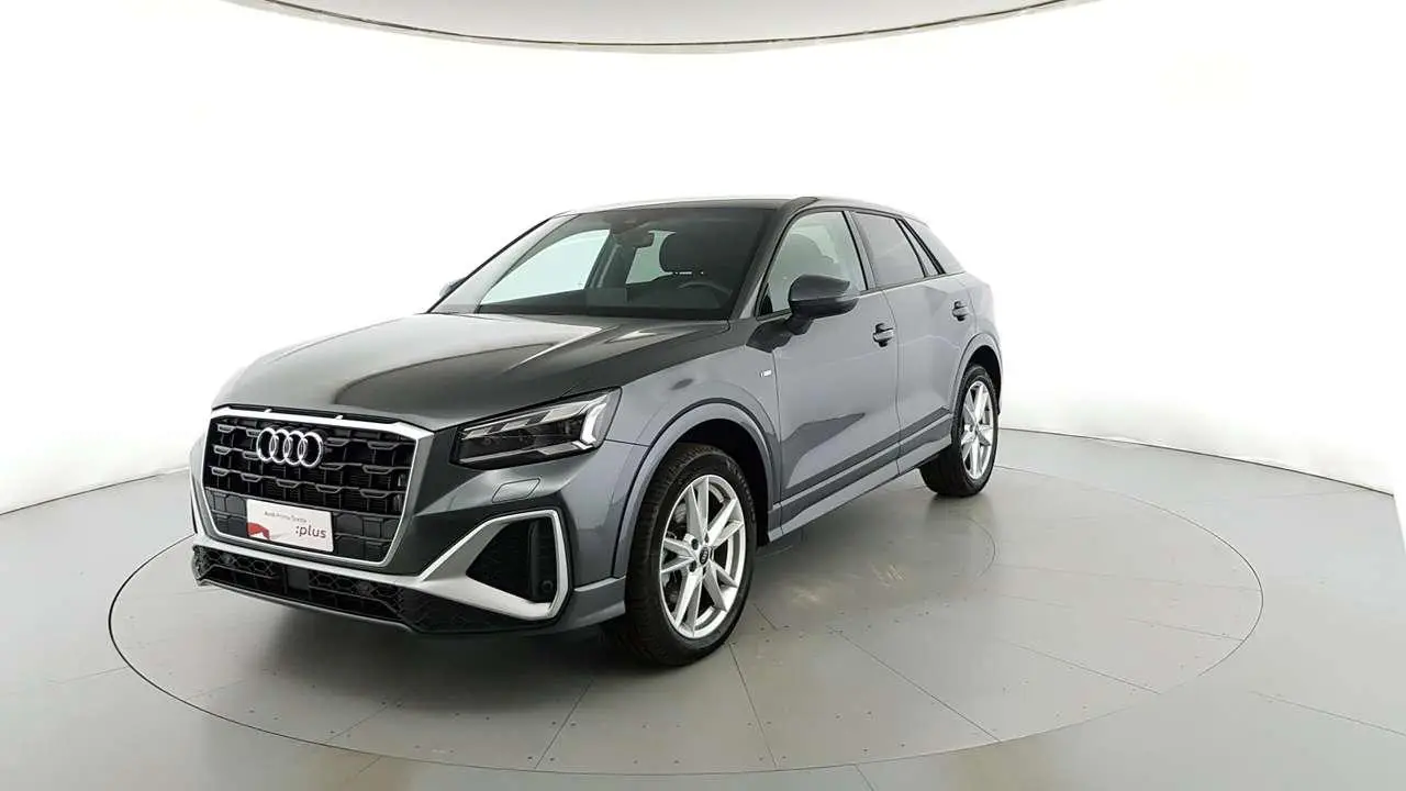 Photo 1 : Audi Q2 2023 Diesel