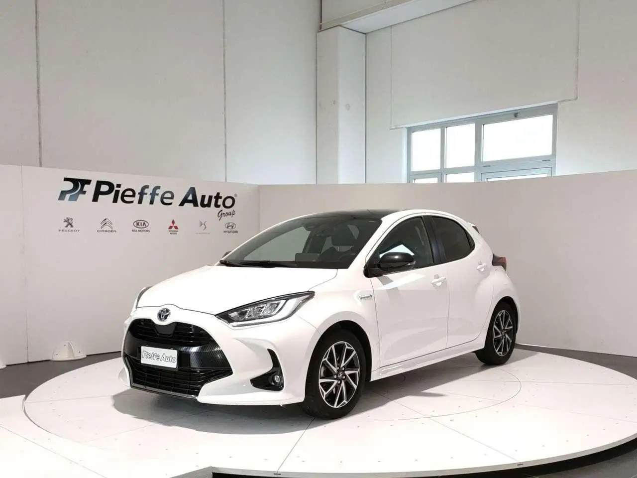 Photo 1 : Toyota Yaris 2020 Hybrid