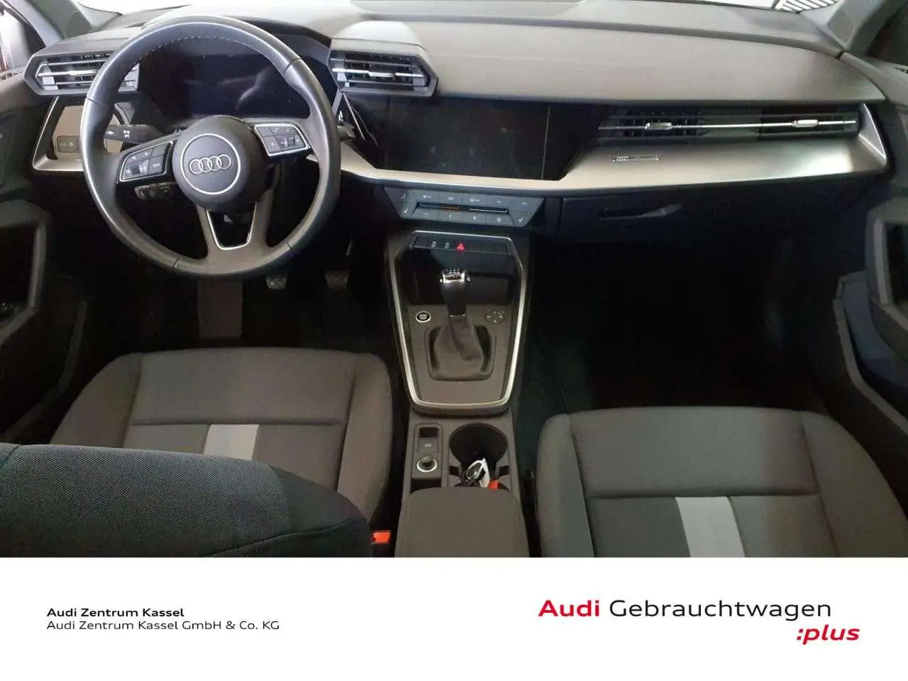 Photo 1 : Audi A3 2023 Petrol