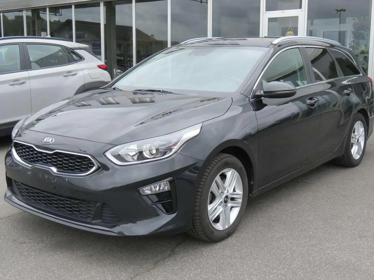 Photo 1 : Kia Ceed 2021 Essence