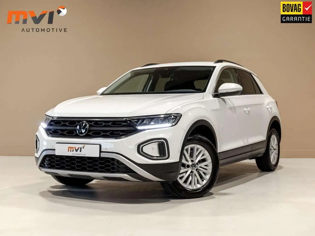 Photo 1 : Volkswagen T-roc 2022 Petrol