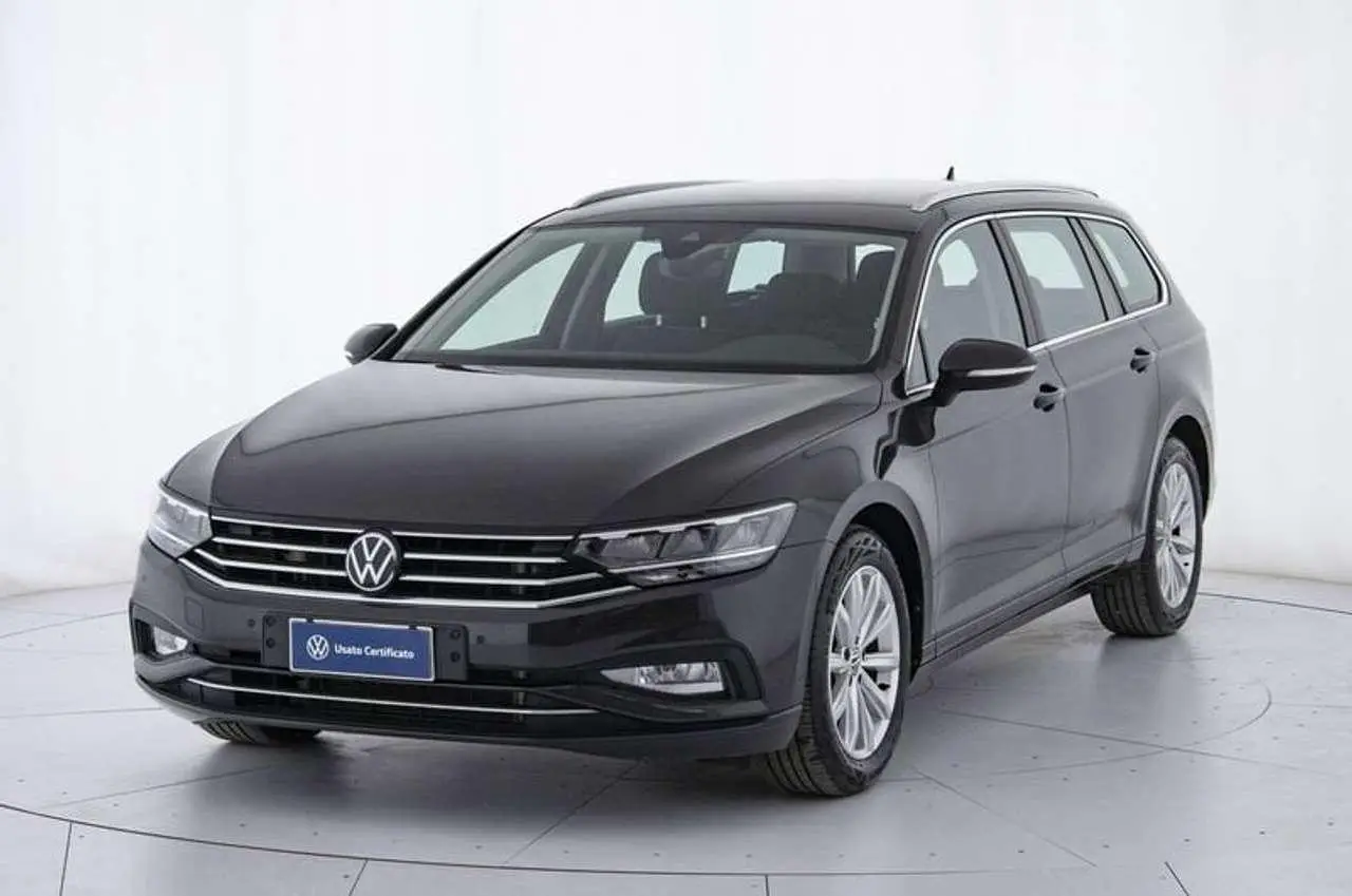 Photo 1 : Volkswagen Passat 2023 Diesel