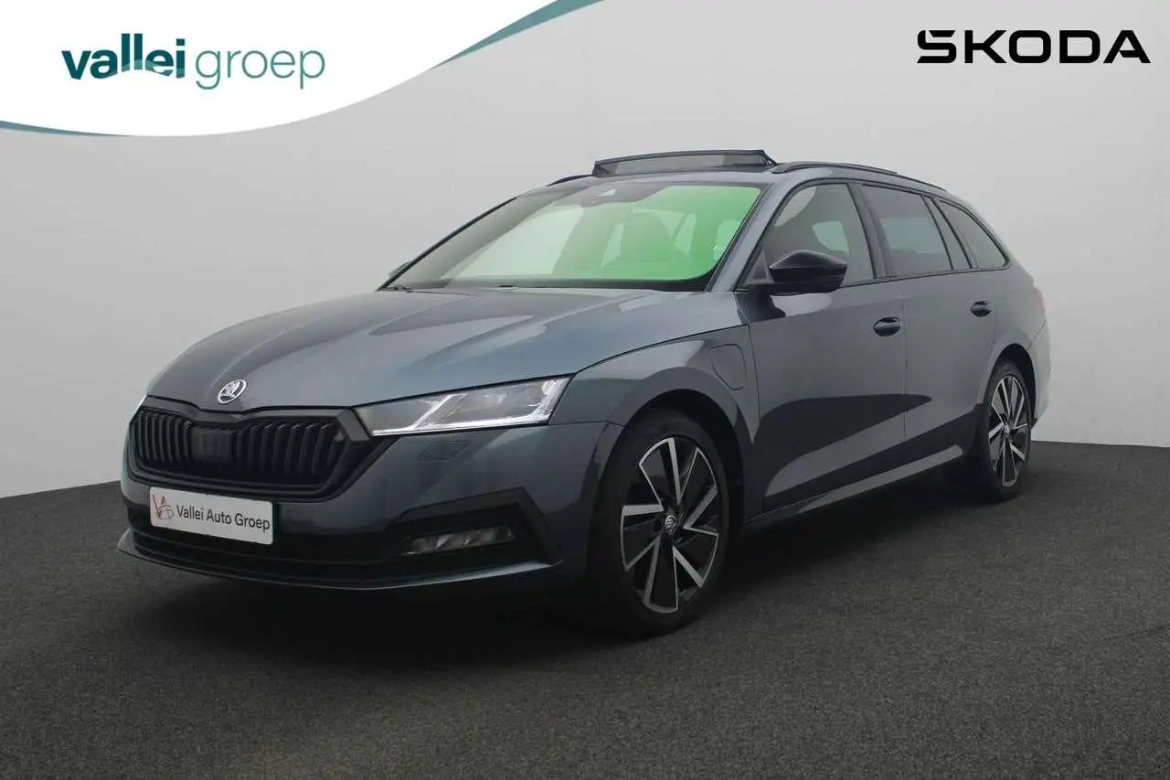 Photo 1 : Skoda Octavia 2021 Hybrid