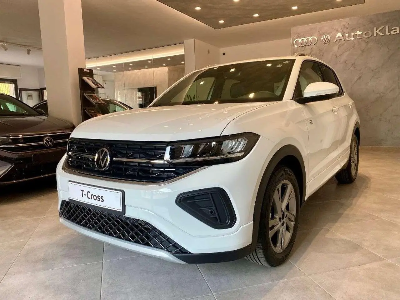 Photo 1 : Volkswagen T-cross 2024 Essence