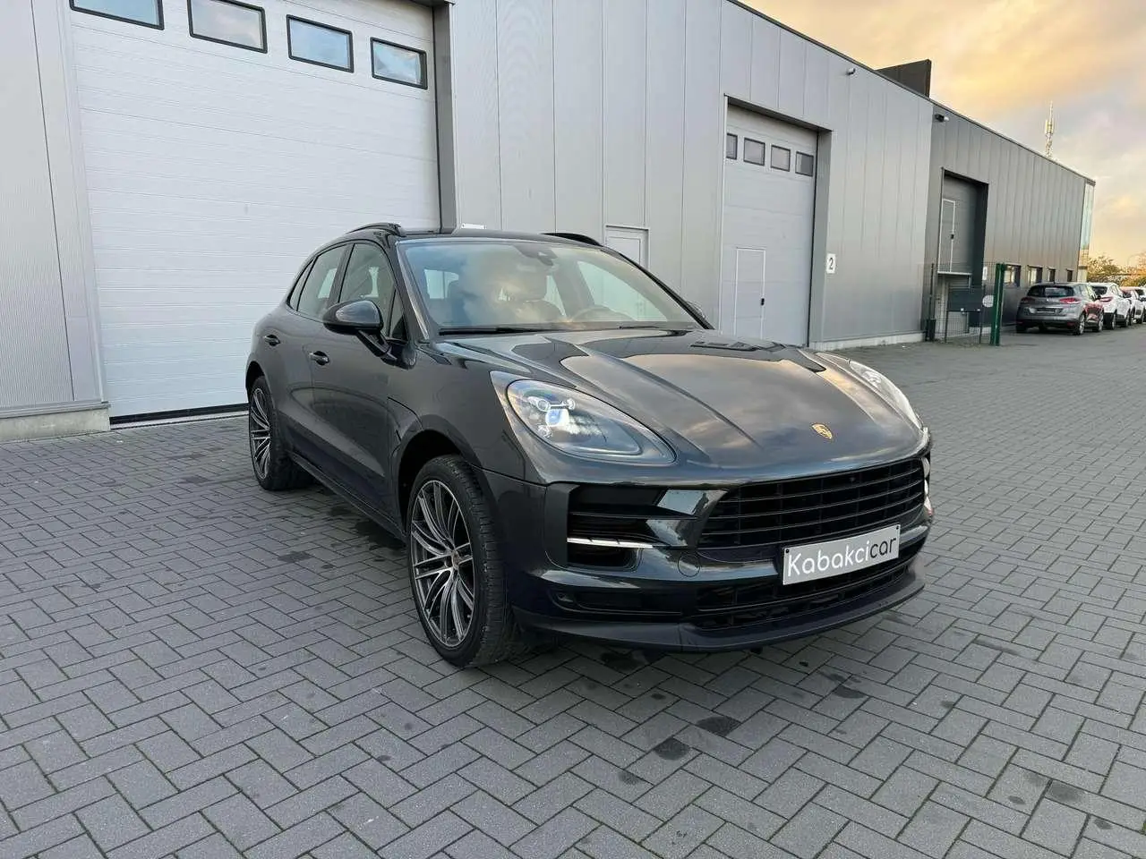 Photo 1 : Porsche Macan 2020 Petrol