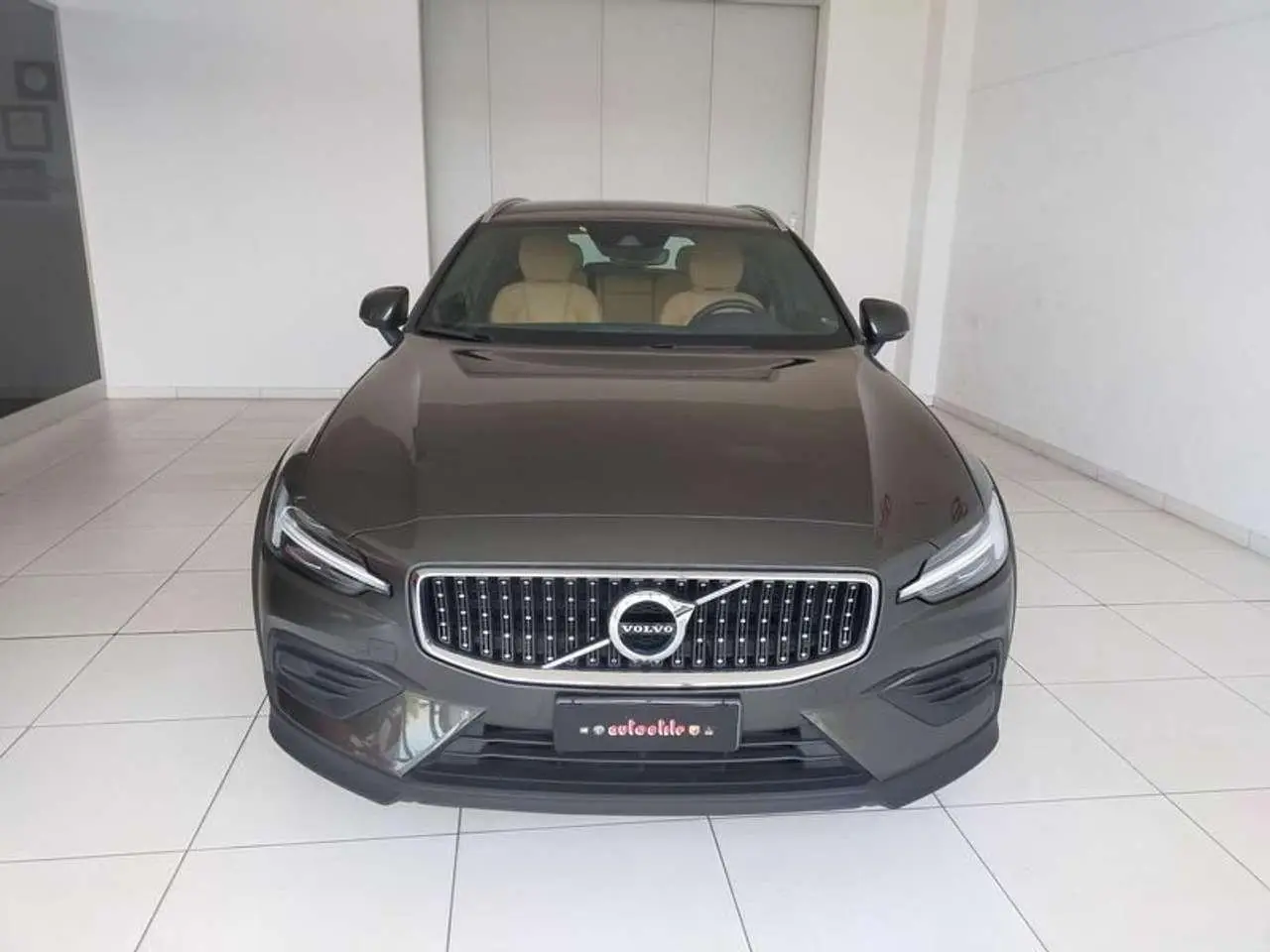 Photo 1 : Volvo V60 2020 Diesel