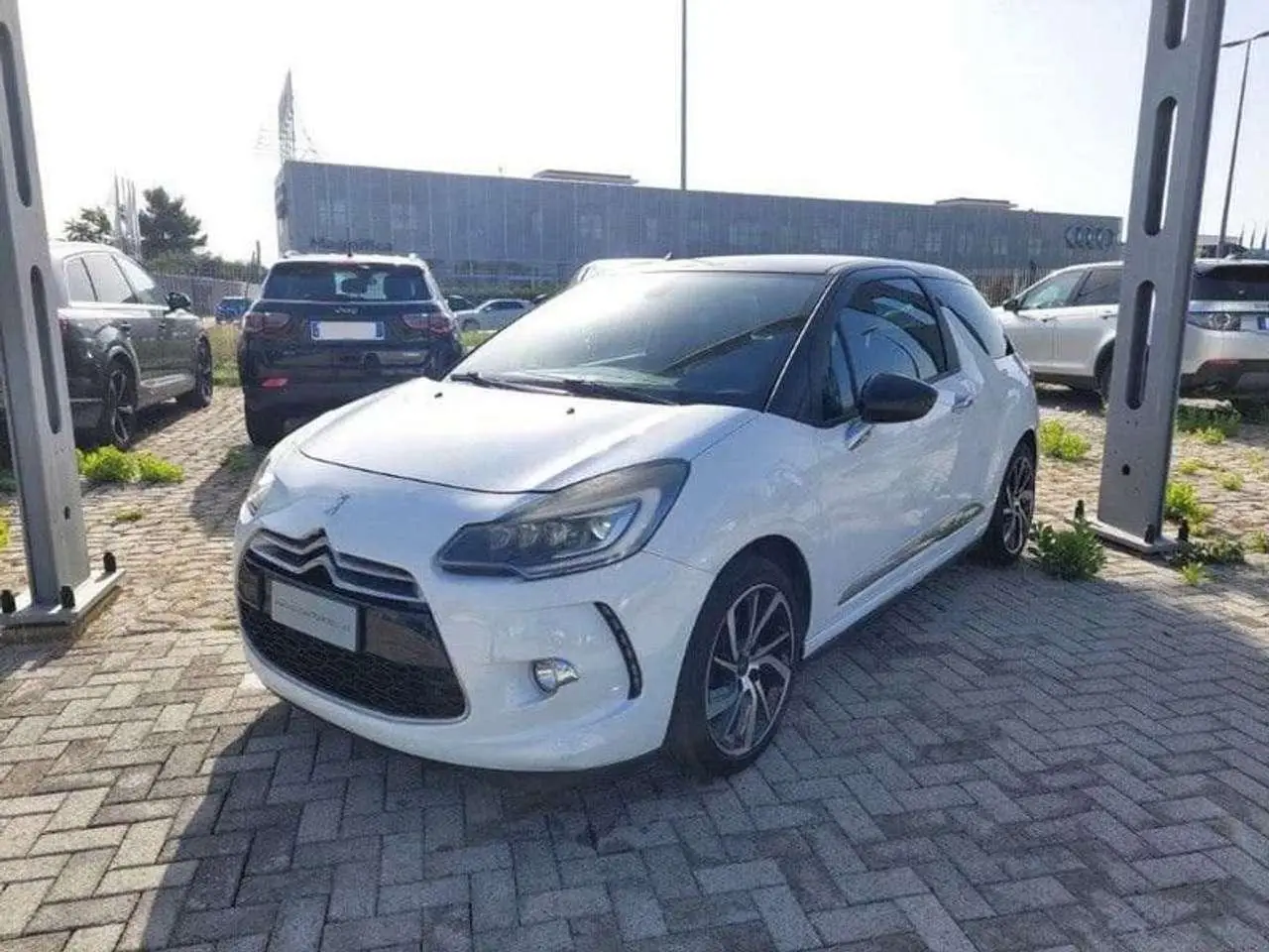 Photo 1 : Ds Automobiles Ds3 2015 Petrol