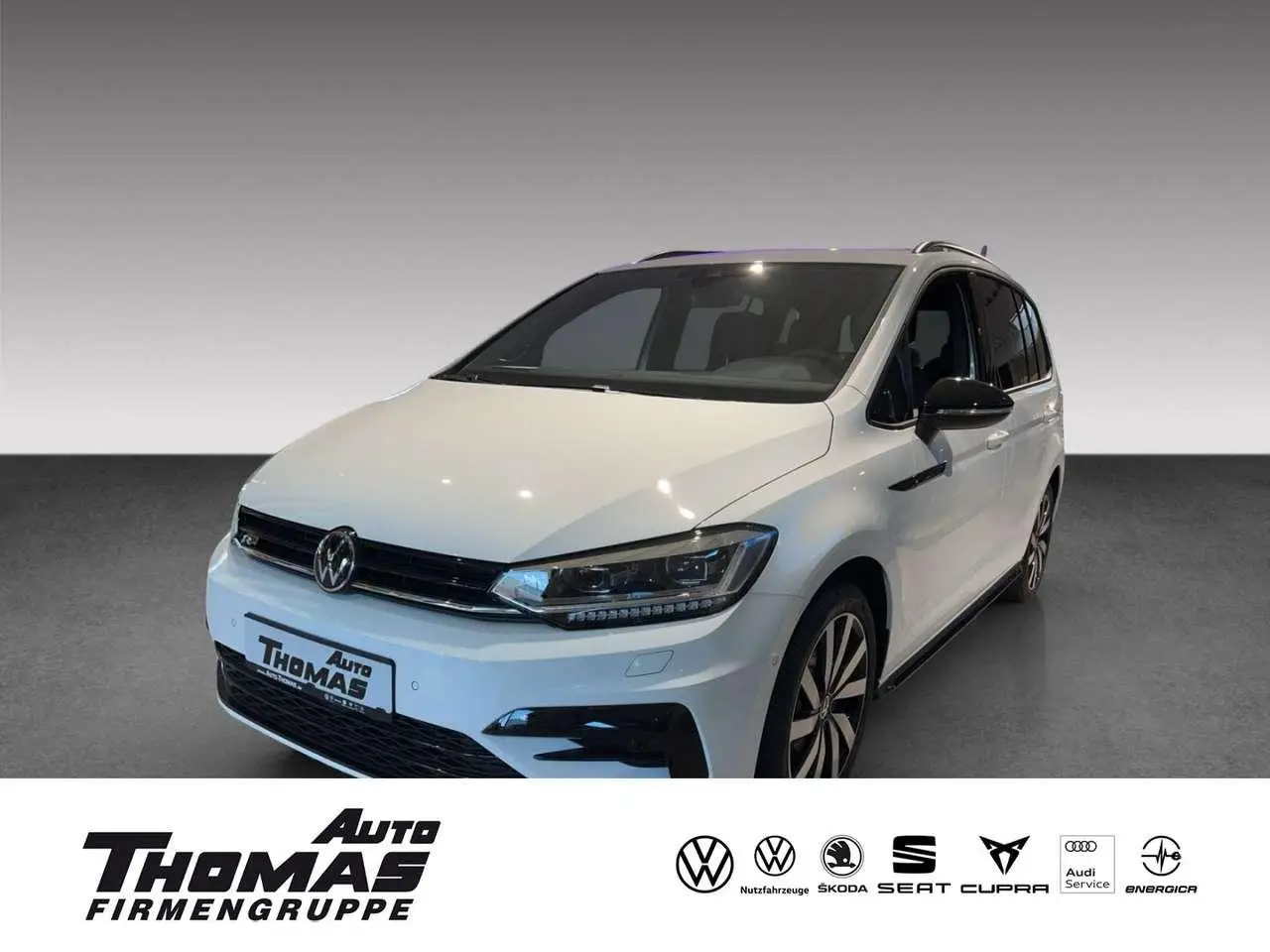 Photo 1 : Volkswagen Touran 2024 Petrol