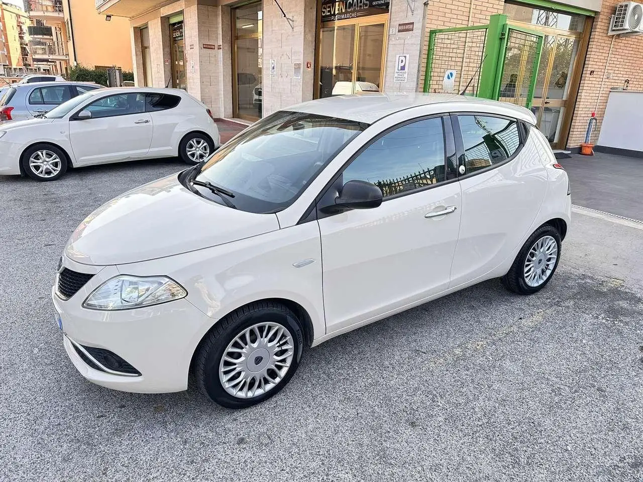 Photo 1 : Lancia Ypsilon 2016 GPL